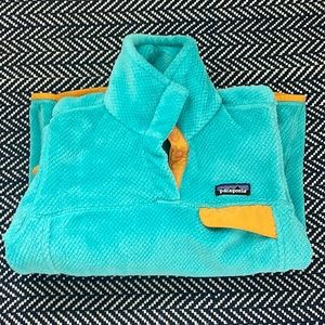 Aqua and yellow trim Patagonia pullover XXs